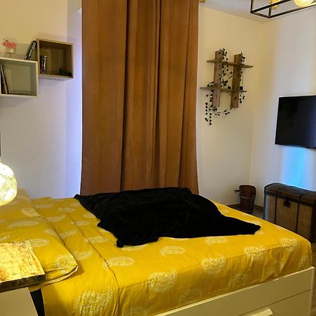 Il Tortellino Vagante - Elegant Apartment Modena Exteriér fotografie